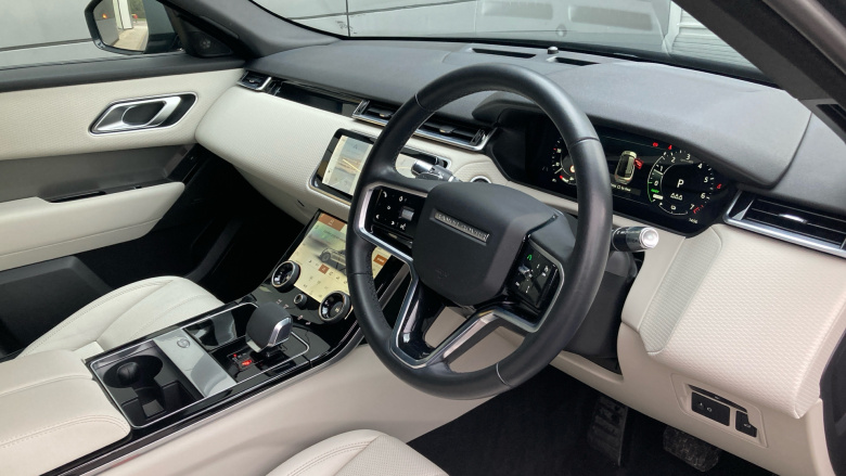 Land Rover Range Rover Velar 2.0 P400e SE 5dr Auto Estate